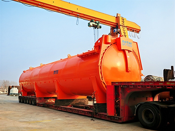 航空航天復合材料熱壓罐發(fā)貨現(xiàn)場