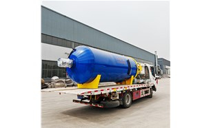 碳纖維真空固化罐發(fā)貨現(xiàn)場